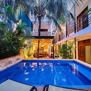 3* מלון Latino Boutique